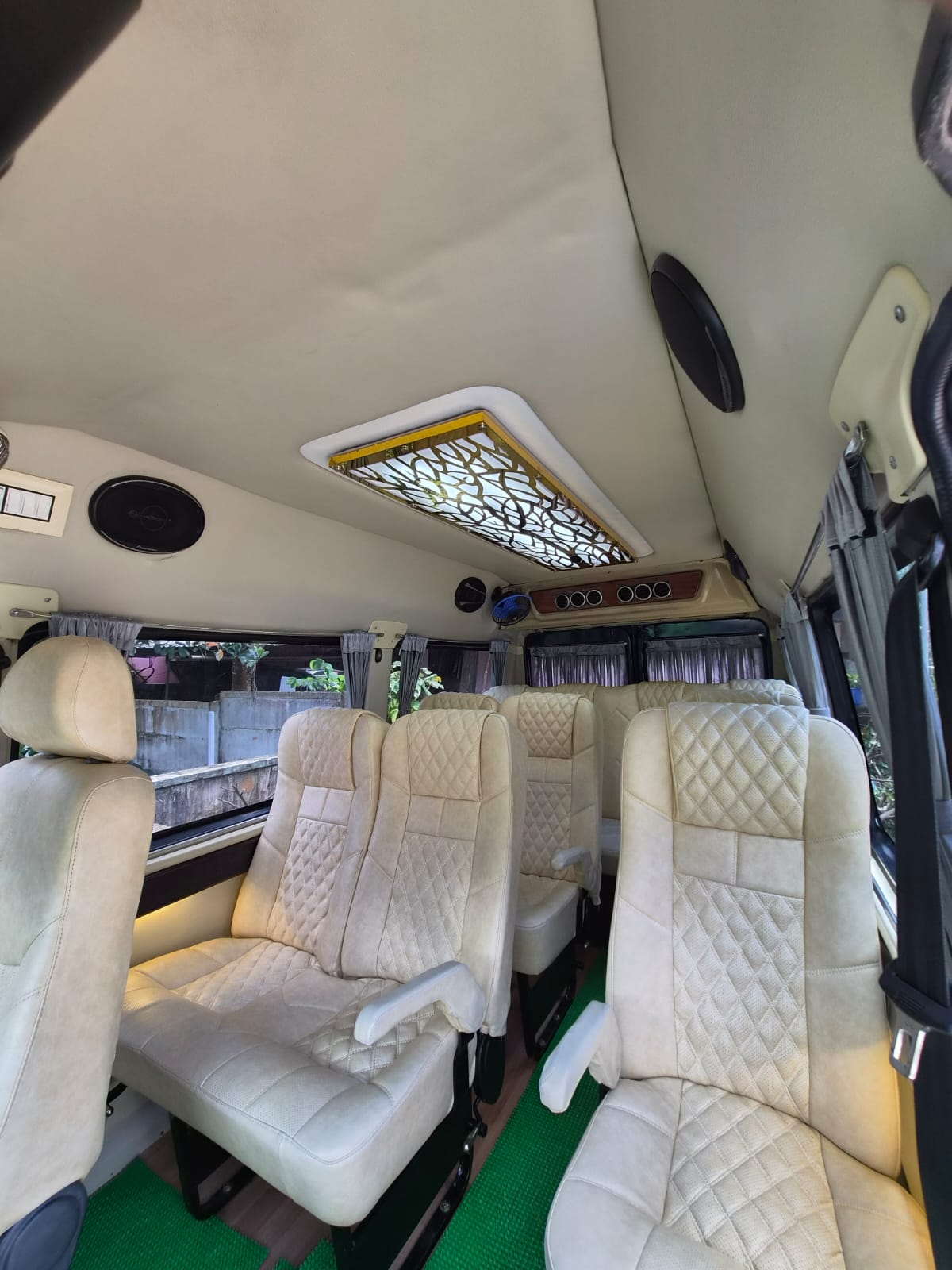 Force Traveller (Premium) interior